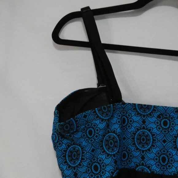 Unbranded | P2P 17.5 inches measured | Blue Patterned Black One Piece Swimsuit - Picture 9 of 14